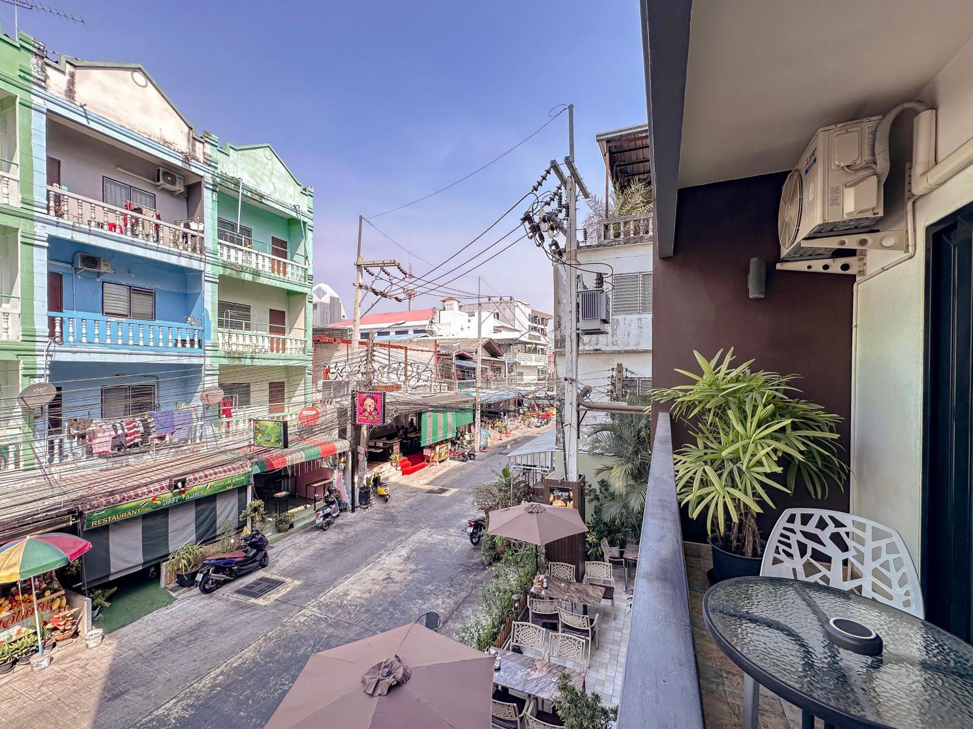 Nalanta Hotel Pattaya Exterior foto